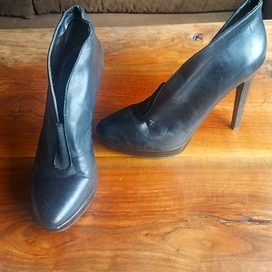 Jessica Simpson Black Leather Heels